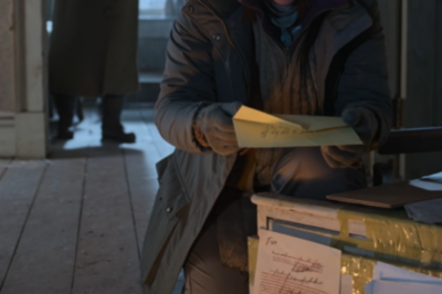 s – My Parents Kicked Me Out to a Crumbling House in the Village in the Freezing Snow — When I Walked In